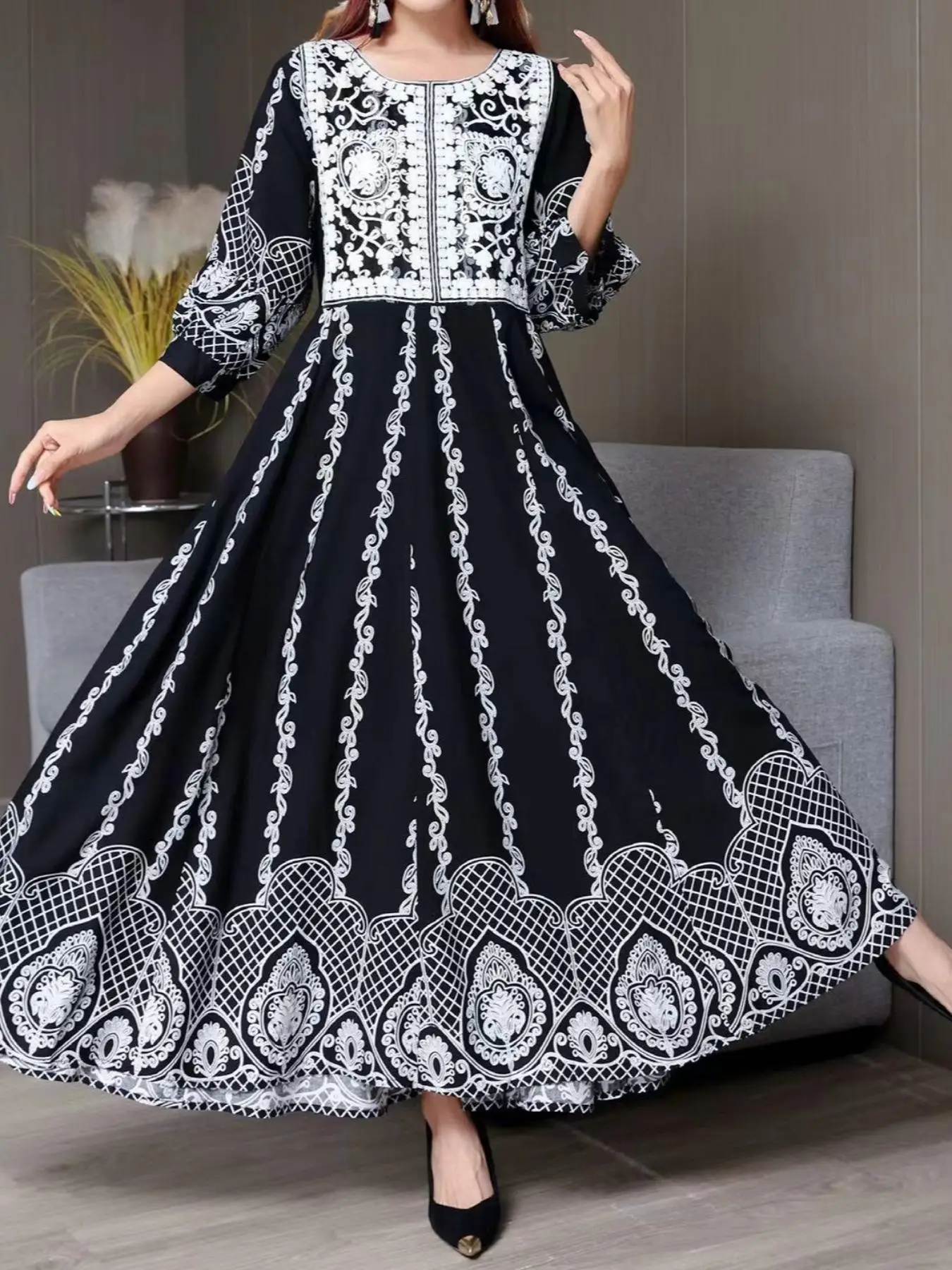 Women's Embroidery Long Dress, Chic Modest Casual Round Neck Dress for Daily Wear, Women's Islamic Clothing for All Seasons, Modest Style Dress