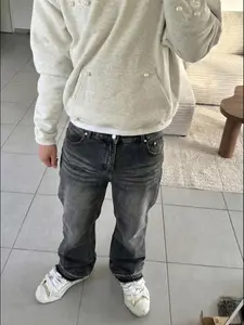 Men's Casual Classic Loose-Fitting Jeans, Button Fly Closure, All-Season Wear, Plain Pattern, Stylish Streetwear Denim Jeans for Everyday Use