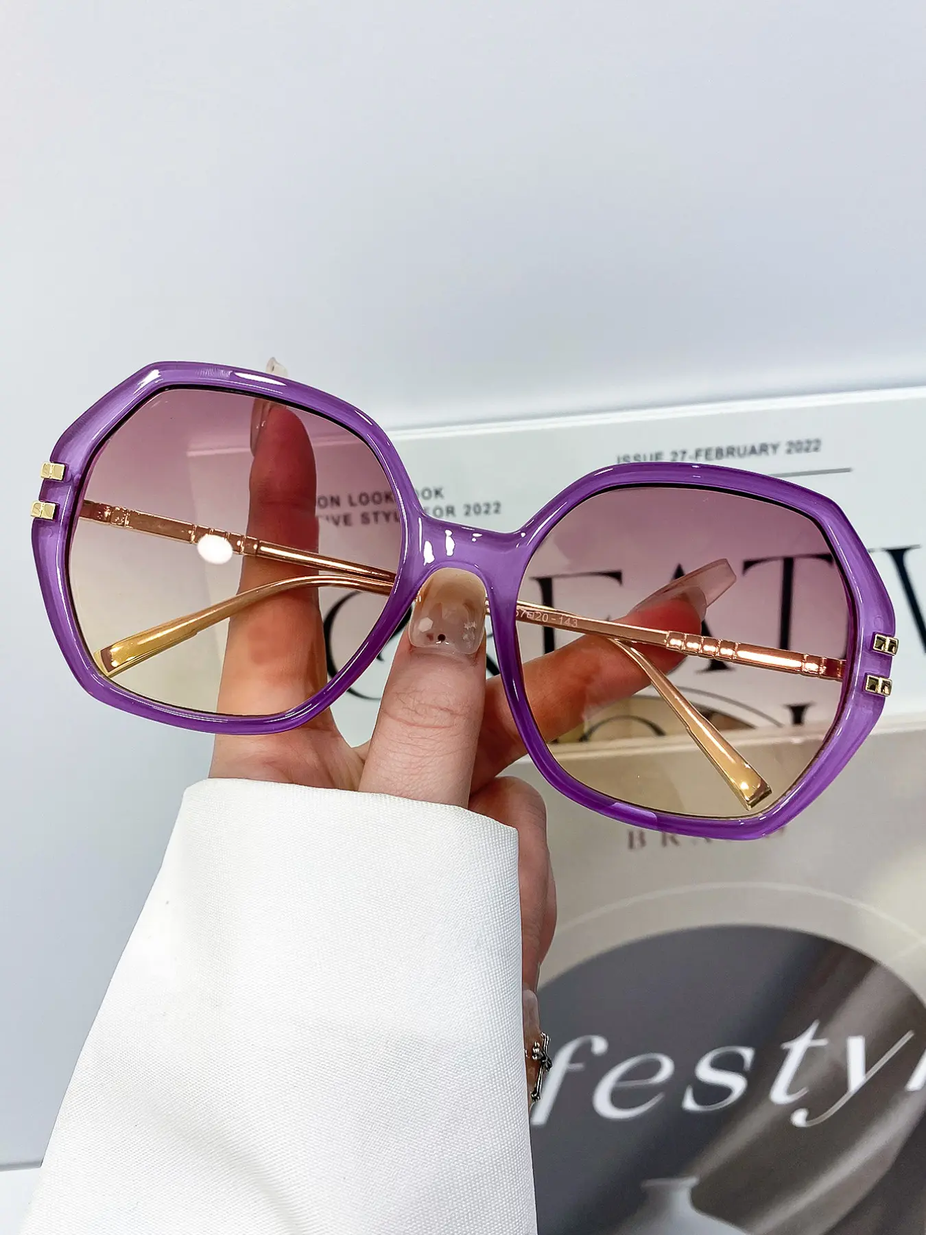 New Irregular Large Frame Fashion Glasses, Candy Color  display picture 1