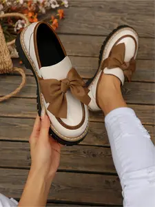 A Pair of Women's Large Size New Fashion Round Toe Chunky Heel Bow Slip-On Casual Comfortable Lightweight Versatile Commuting Loafers