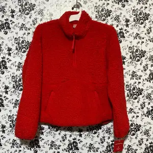 Cozy Red Sherpa Fleece Pullover – Warm, Soft, and Stylish Half-Zip Sweater with Kangaroo Pocket