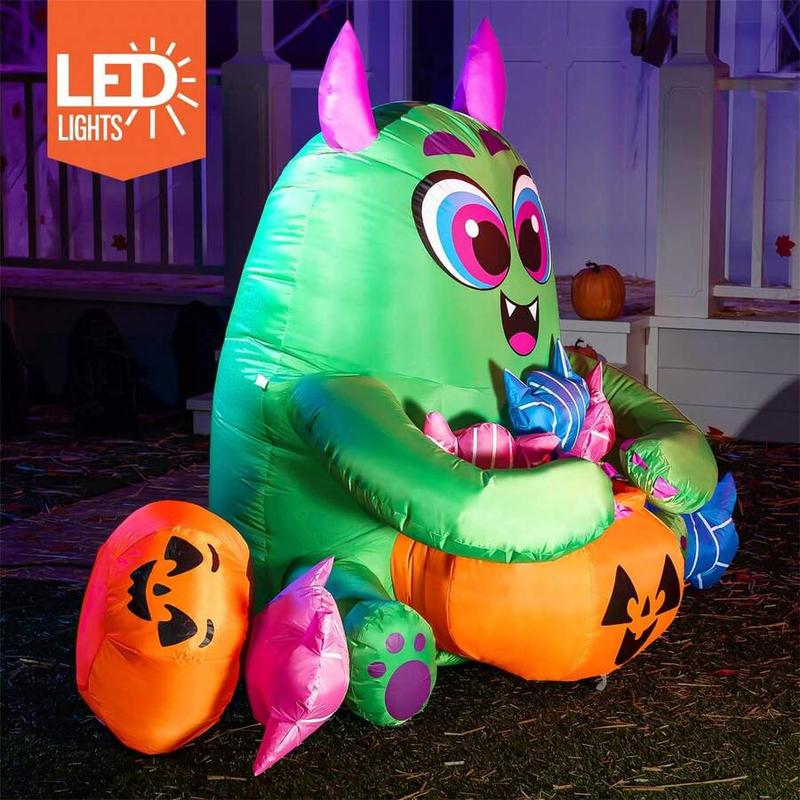 5 Feet Long Halloween Inflatable Monster Candy with Pumpkin Yard Decoration Built-in LED Lights Toy Suitable for Party Indoor, Outdoor, Yard, Garden, Lawn bats decor Witch Cauldron Aromatherapy Santa Claus Tree Costume decoradoras de eventos spider web