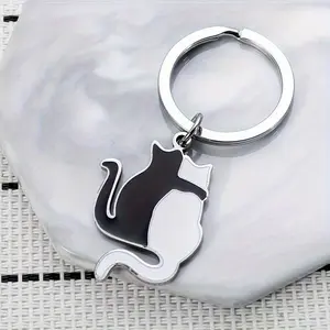 1pc Cute Black & White Cat Keychain - Minimalist Pet Lover Gift, Durable Metallic-like Finish, Valentine'S Day Present for Women, Couples, Cat Owners - Everyday Carry or Backpack Charm Accessory, Cat Accessories, Couple Gift Item