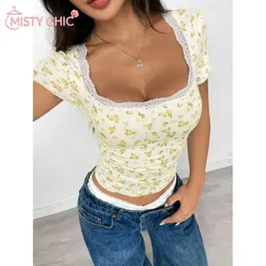 MISTY CHIC Lace-Trimmed Floral Cropped T-Shirt, Slim Fit Short Sleeve Top With Delicate Neckline, Ideal For Daily Casual Outings, Summer Activities, Casual Street Style And Mix-And-Match Outfits