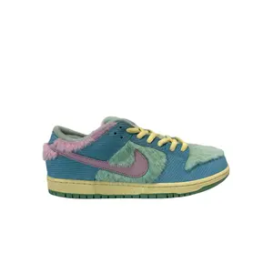 Nike SB Dunk Low Verdy Visty