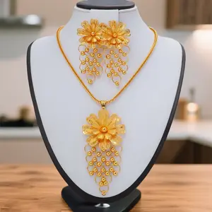 Coppergold-plated   Flower Earrings Necklace Pendant Dubai Ladies Bridal Wedding Accessories Gifts Decoration Ideas High Quality Fashion Jewelry