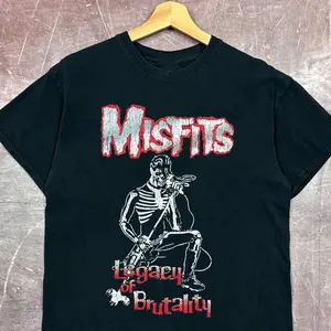 Misfits Legacy Of Brutality Vintage Black T-Shirt, Urban Street Style Vintage Good Graphic Tee Unisex Cotton Top, Y2K Grunge Aesthetic, Trendy T-Shirt, Casual Daily Wear, Gift T-Shirt Top Menswear Womenswear Streetwear
