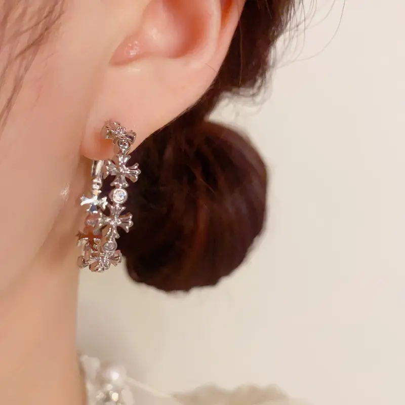 Vintage Cross Decor Hoop Earrings Gold Tone for Women, Embossed Cross Huggie Hoop Earrings All-match Daily Clothing Decor Trendy Accessory, Perfect Birthday Valentines Holiday Gift