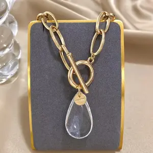 Exquisite Teardrop Pendant Costume Necklace with Elegant Gold Chain & Link for Everyday Wear & Special Occasions