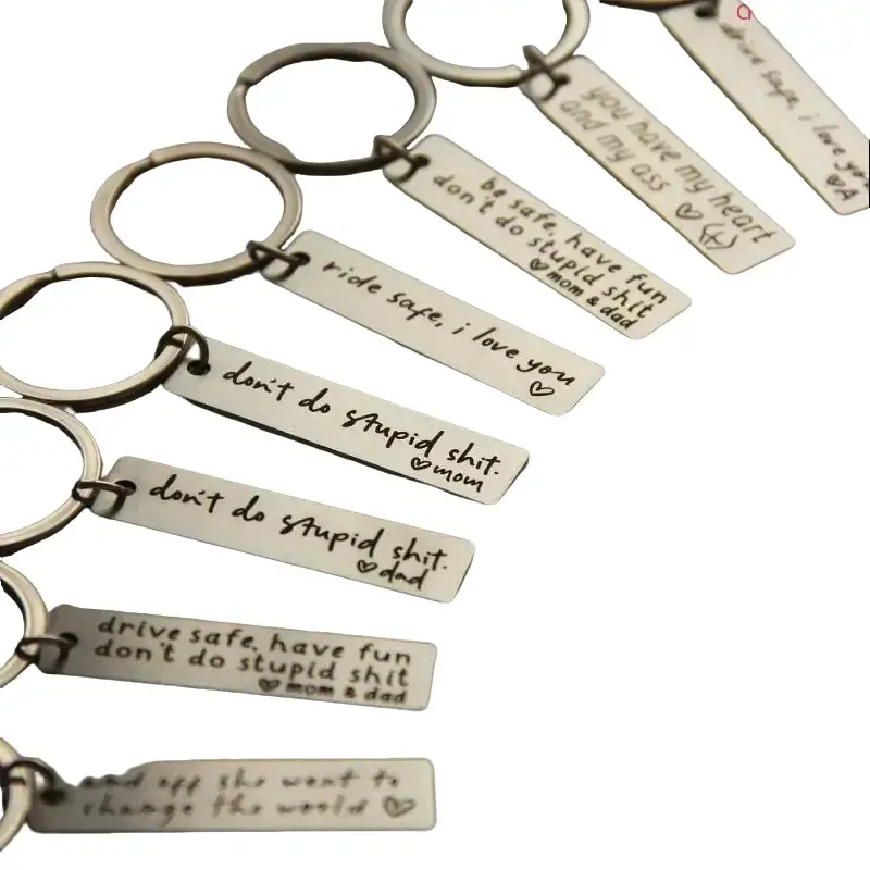 Father's Day Personalized Drive Safe Keychain, Engraved I Love You Stainless Steel Key Ring, Thoughtful Driving Gift For Husband, Boyfriend, Brother And New Driver, Daily Car Accessory