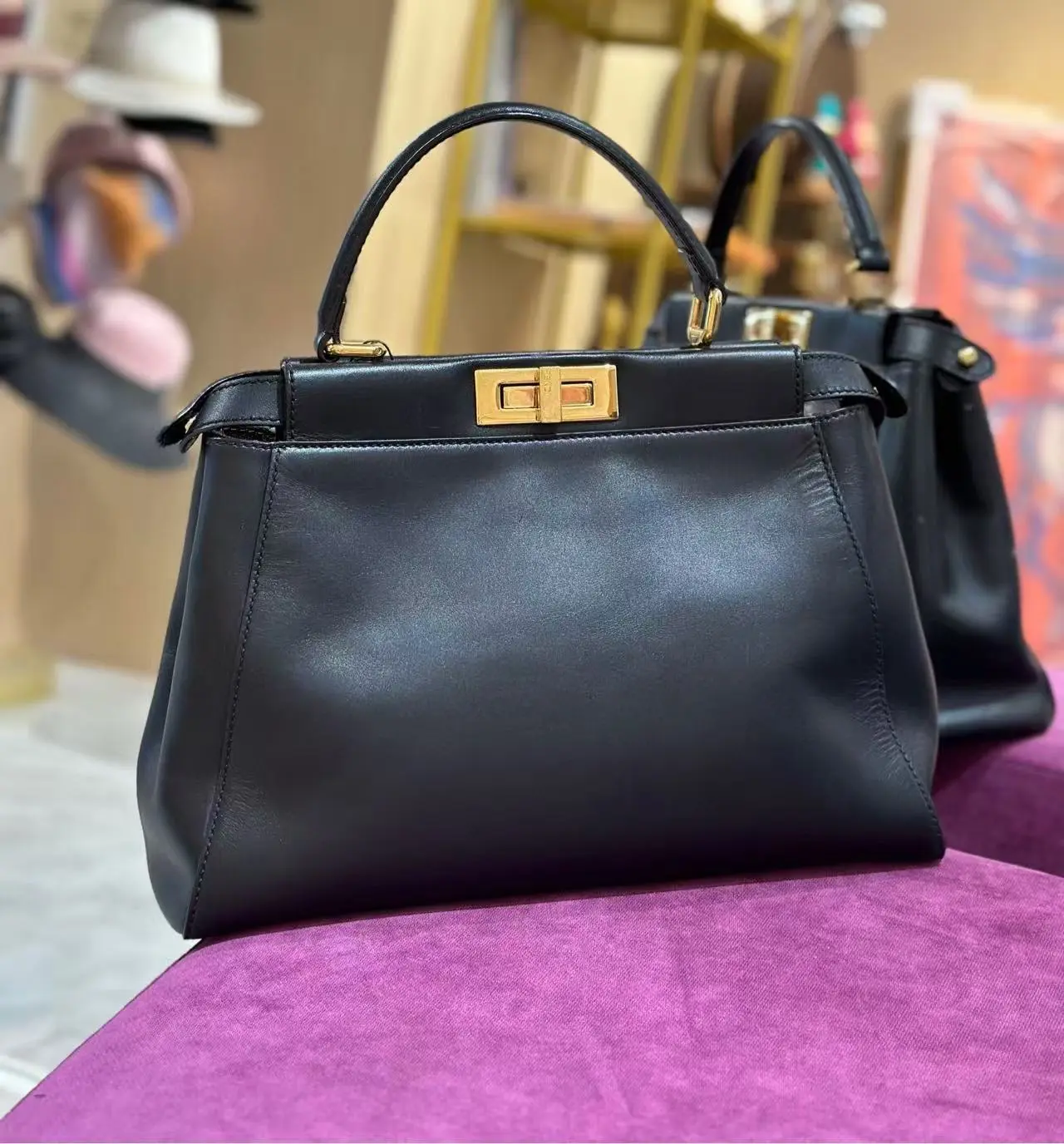 Pre-owned FENDI Peekaboo Medium Black Gold Leather Top Handle Bag 234122