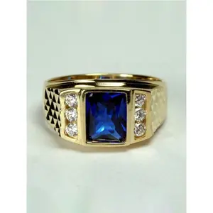 Stylish men’s ring featuring a bold square blue zirconia stone. Sleek and modern design, perfect for daily wear, parties, or special occasions. A great gift choice that adds a confident and classy touch to any look.
