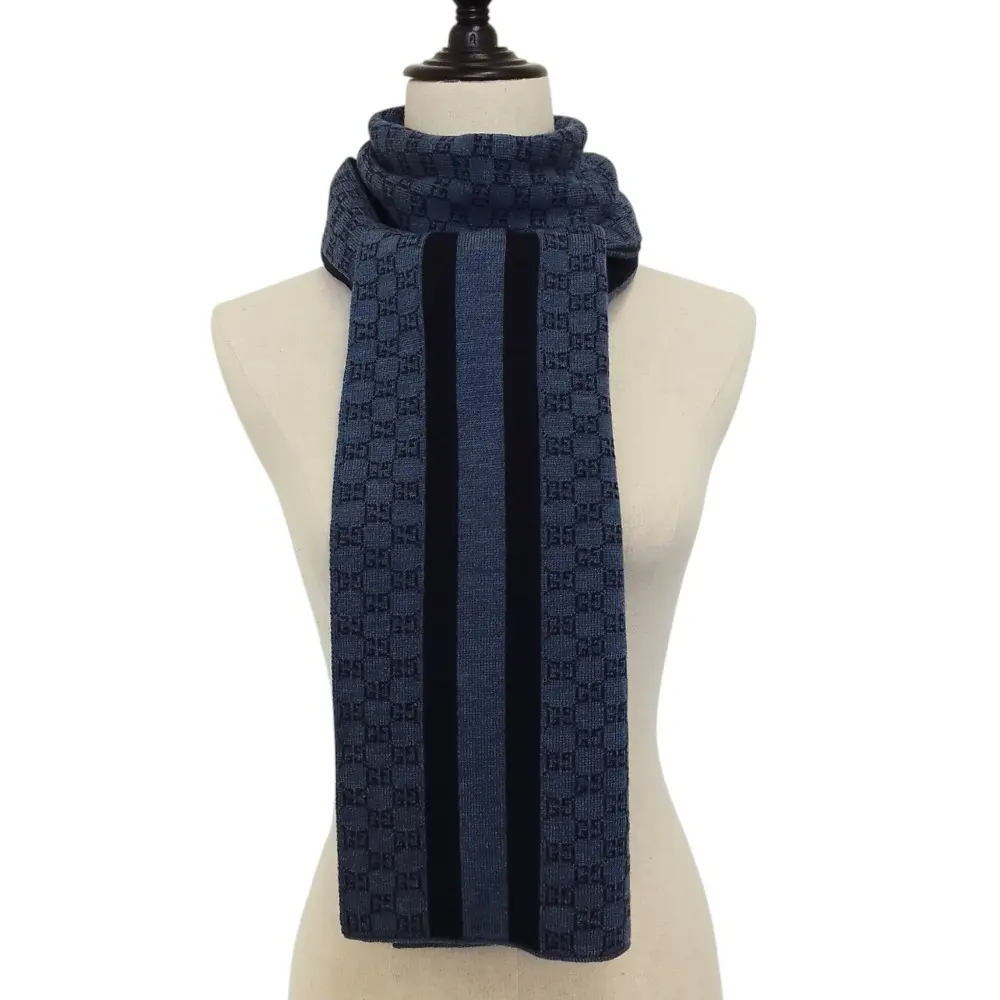 Pre-owned GUCCI Wool Small Leather Goods Knit Scarf