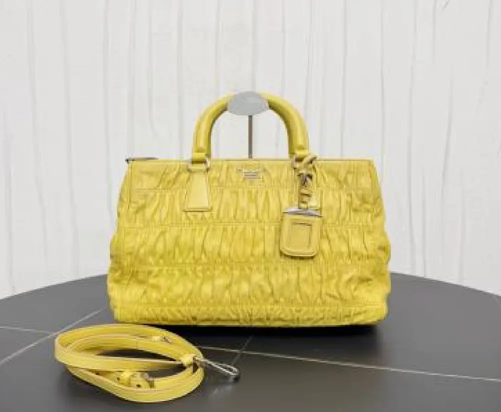 Pre-owned PRADA As Shown Crossbody Bags SH 0146 Yellow Hand Bag 26.03.01