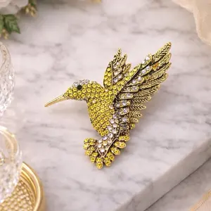 Hummingbird Brooch – Crystal Bird Pin, Colorful Rhinestone Brooch, Nature Inspired Jewelry, Gift for Her, Statement Brooch, Vintage Style Pi