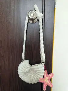 Crochet Seashell Bag with Starfish Charm – Ombre Beach Purse, Custom Color Summer Tote, Mother’s Day Easter Birthday Gift for Her