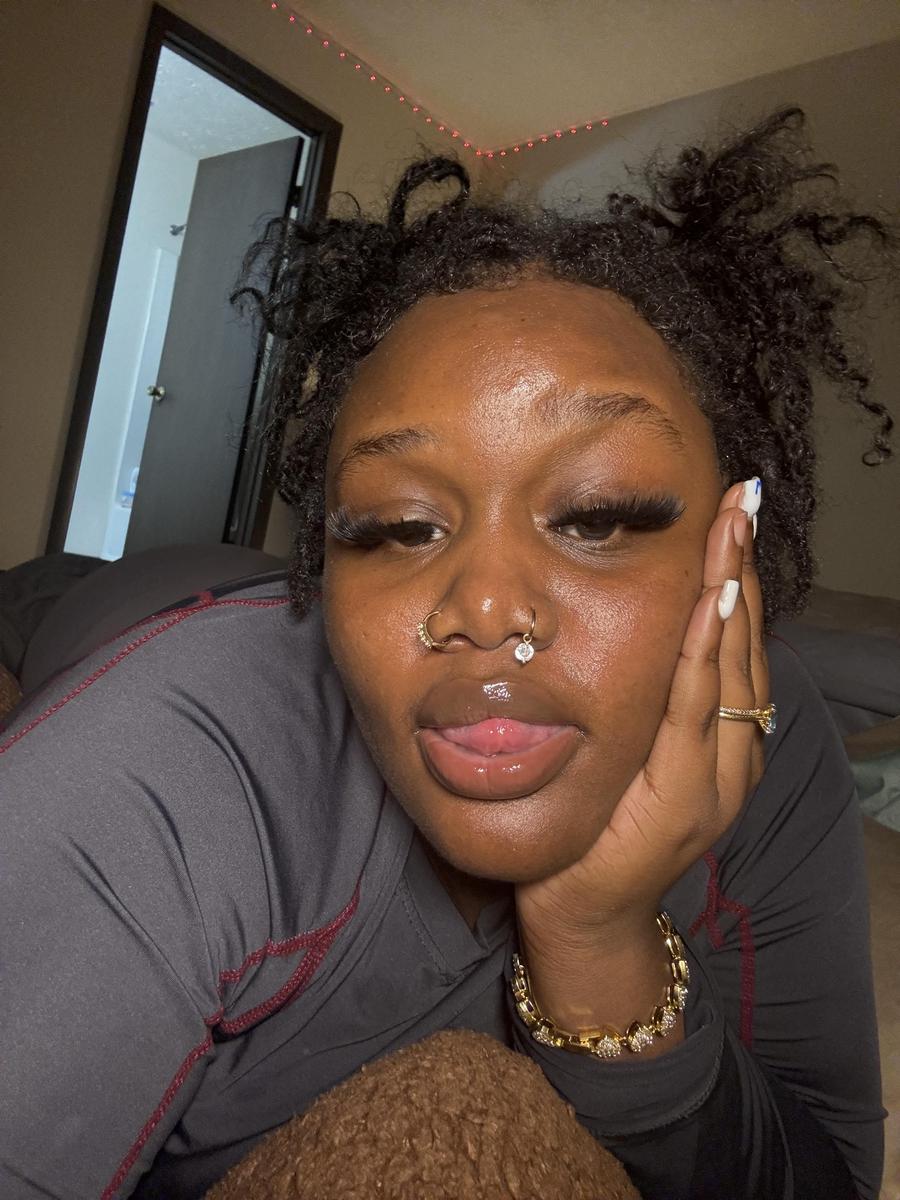 Item: Mousse*1+Soap*1+Soap Bag*1 