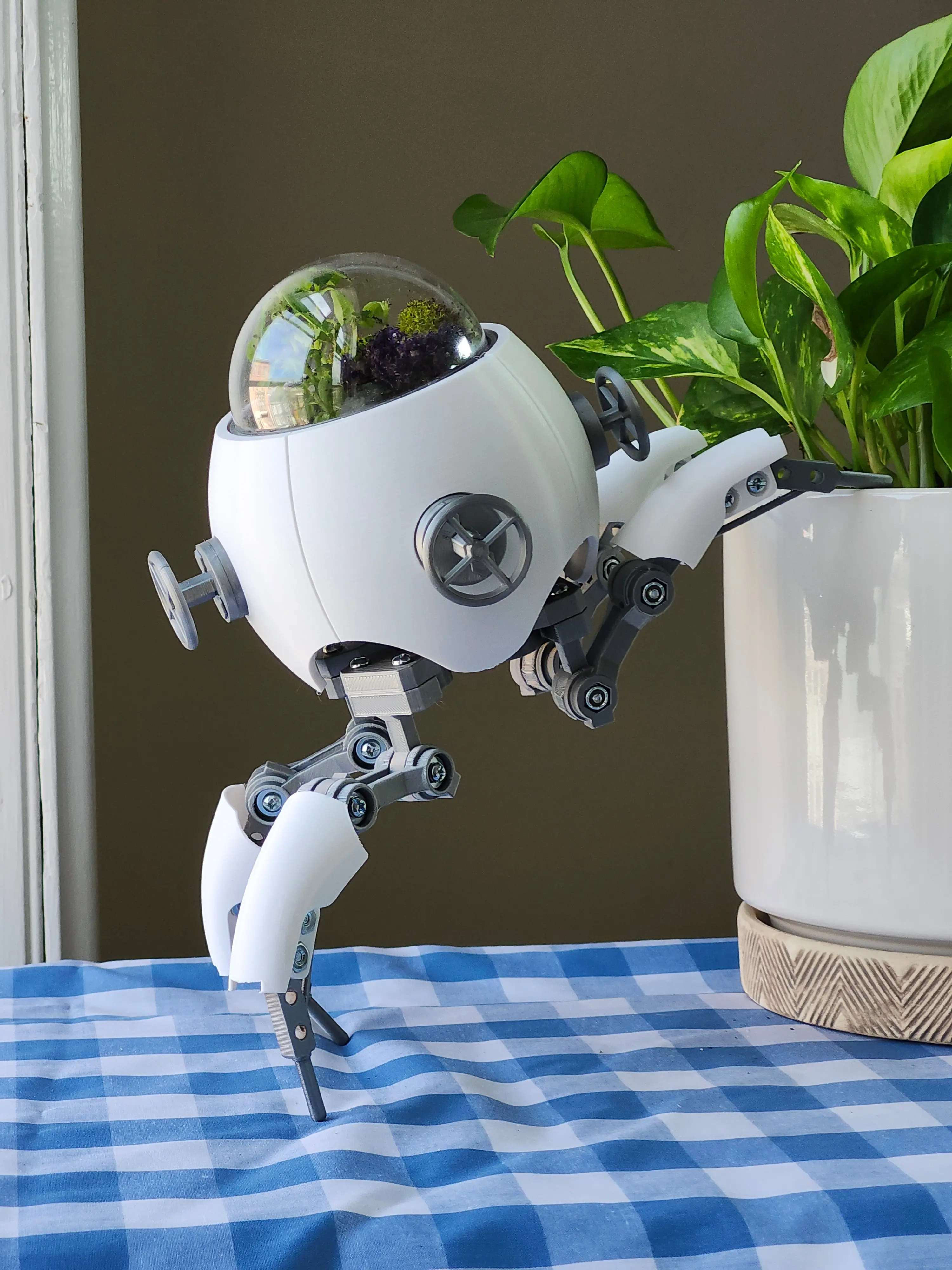 Terrarium Bot 2: Sci fi Robot Planter - 3D Printed Mechanical Style Vase (Container Only, Plants Not Included)