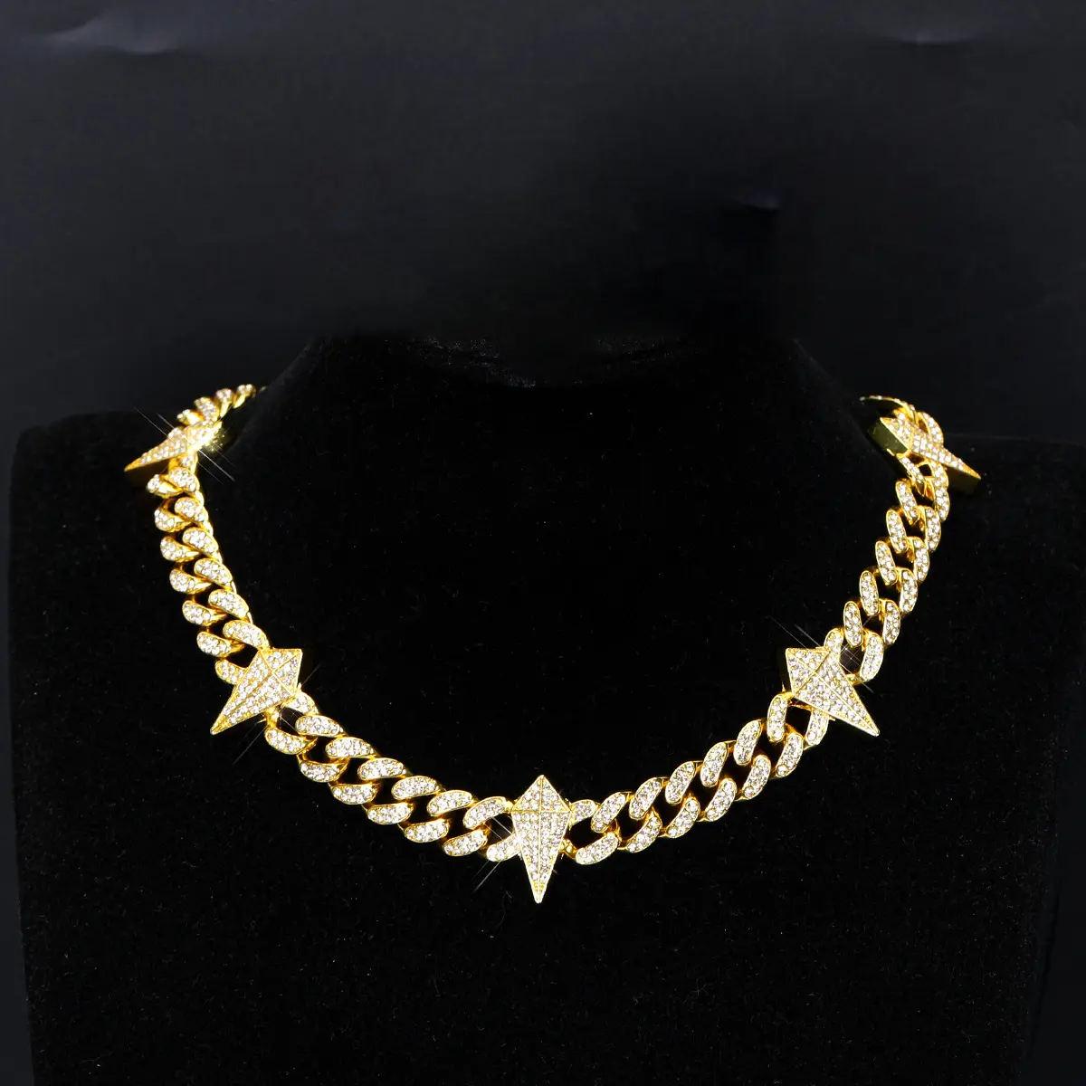 Iced Out Black Panther Necklace, 20 Inch Gold-Plated Cubanlink Chain for Men & Women, Heavy Duty Hip Hop Statement Style