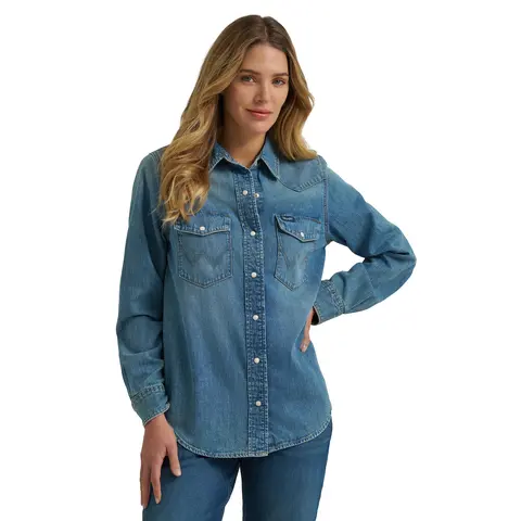 Women's Vintage-Fit Denim Western Snap Shirt - Tinted Denim Blue Cotton Top Womenswear