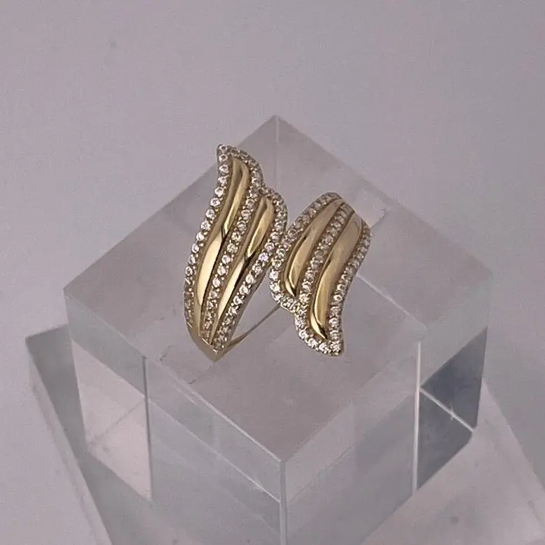 Oroconda Jewelry 14k Gold Anillo de Mujer Size 7 Minimalist Design Versatile for Everyday & Special Occasions 14k Material Luxurious & Elegant