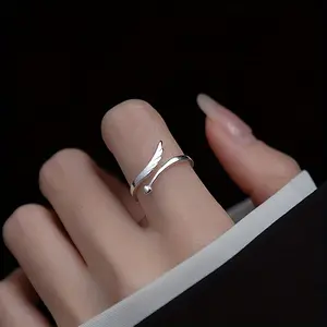 [Angel Wing Ring] High-Quality Adjustable Single Angel Wing Design Wrap Ring - Resizable to Fit Any Finger - Gift Box Included for Men and Women