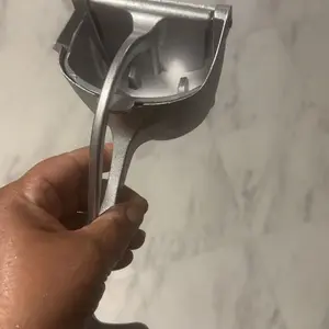 Hand Juicer Squeezer - Aluminum Manual Press Juicer with Ergonomic Grip for Efficient Juice Extraction of Pomegranates Citrus & More, Durable Compact Easy to Use & Clean Manual Citrus Juicer.