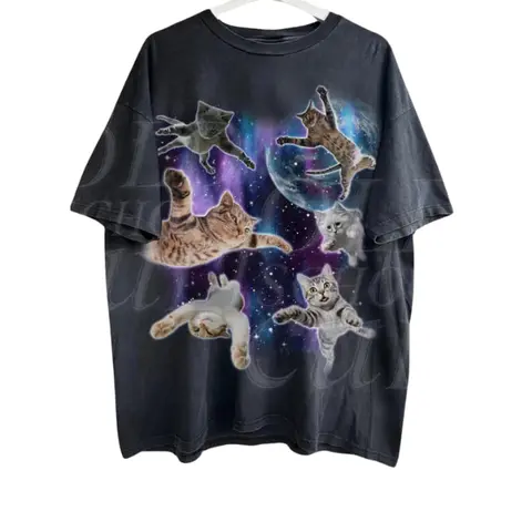 Men's Vintage 90s Floating Cats Galaxy Crew Neck Short-Sleeve Casual Graphic Tee - Funny Shirts for Kitten Lovers, Menswear Meme Top with Chinese New Year, Easter Vibes