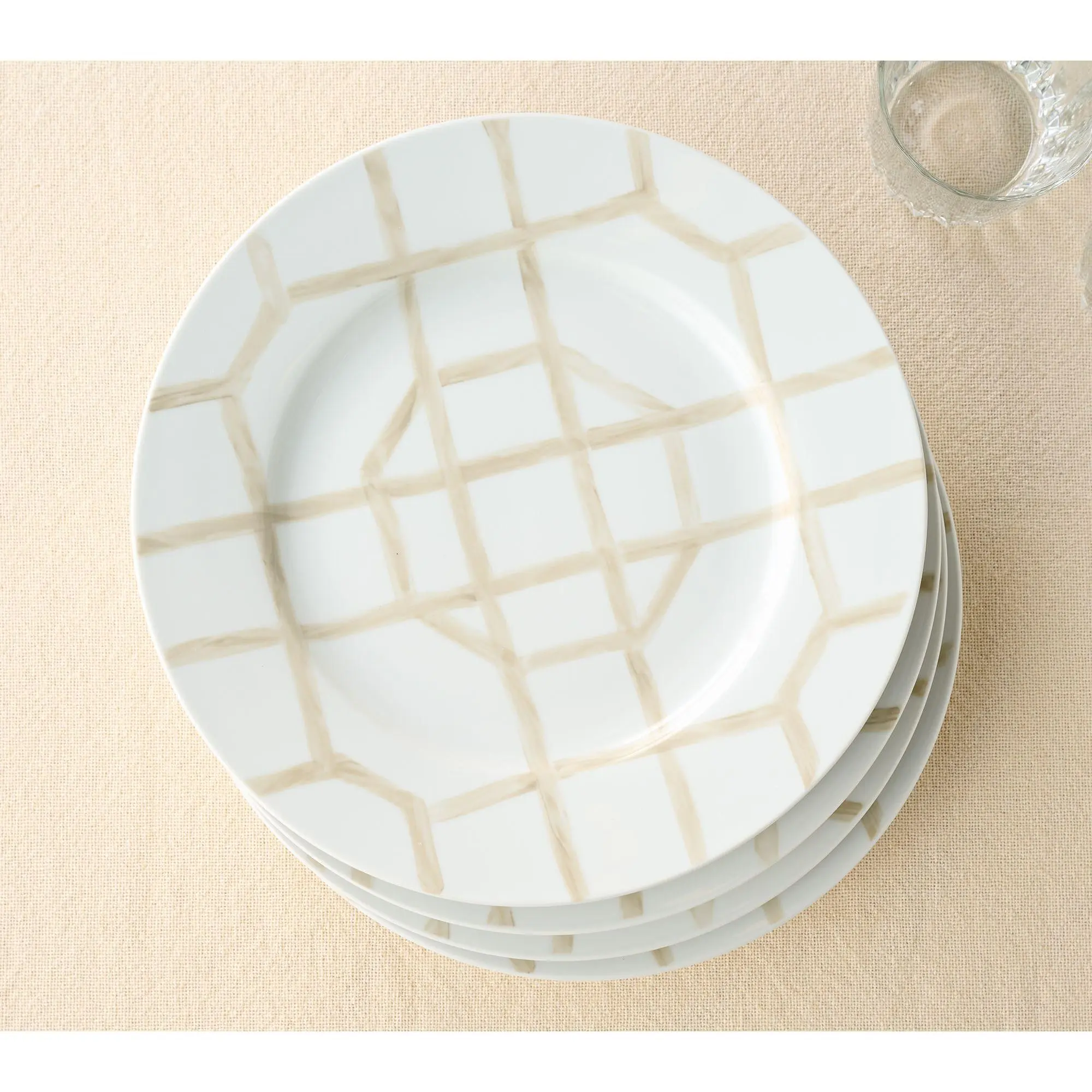 Mrs. H by Dee Hilfiger Set of 4 Porcelain Dinner Plates