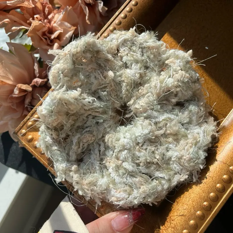 Artivelle Handmade crochet hair scrunchie [Meadow Mist]