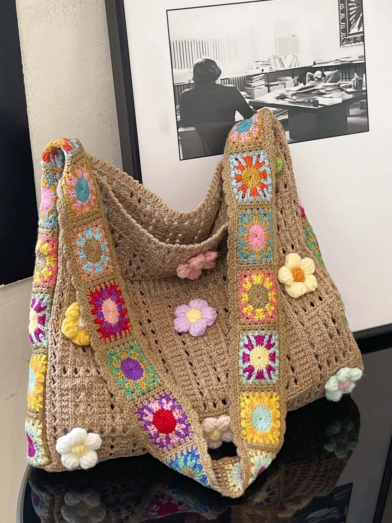 Hand-crocheted flower bag, colorful three-dimensional flower decoration, hollow woven one-shoulder handbag, dopamine color multi-color optional, suitable for daily commuting, vacation, Casual crossbody bag, Crossbody crochet bags, Floral shoulder bag