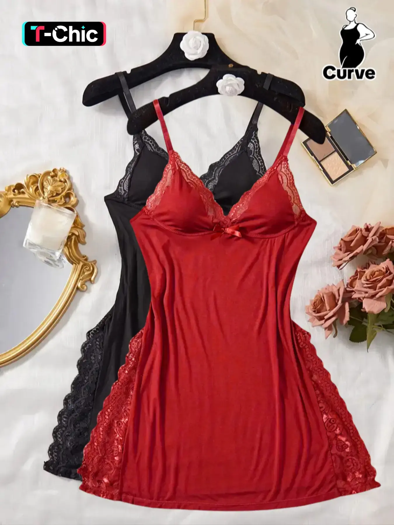 Plus Size Contrast Lace Split Thigh Cami Nightdress, Casual Soft Comfortable Spaghetti Strap Nightgown for Women, Women's Sleepwear for All Seasons
