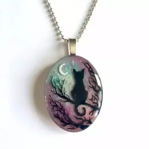 Cat Pendant necklace