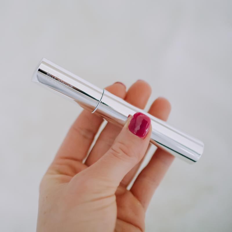 Nu Colour Curl & Lash Mascara with Curved Brush for Long-Lasting Cur