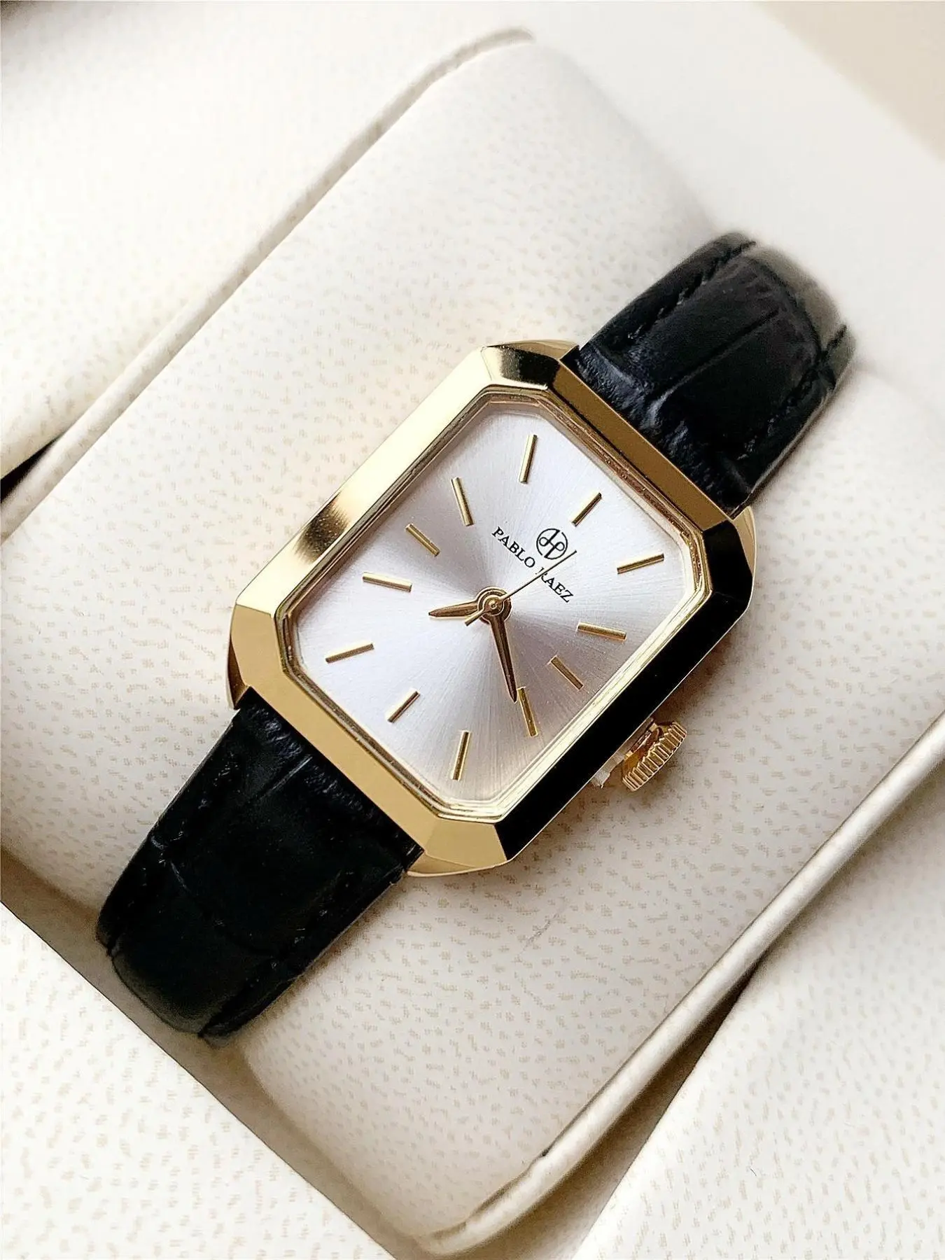 Women's Elegant Quartz Watch, Fashionable Wristwatch with Black Leather Band, Trendy Watch for Daily Life, Modern Fashionable Wristwatch, Fashionable Analog Watch, Stylish Watch, Fashion Wristwatches