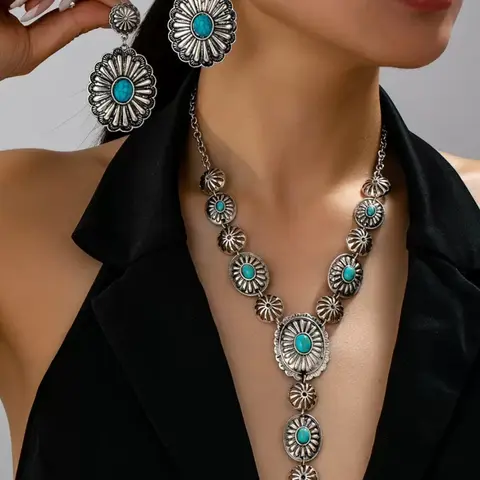 Vintage Boho Style Textured Carved Floral Design Turquoise Inlaid Pendant Necklace & Earrings Jewelry Set, Western Charm for Daily Wear, Necklace and Earring Set