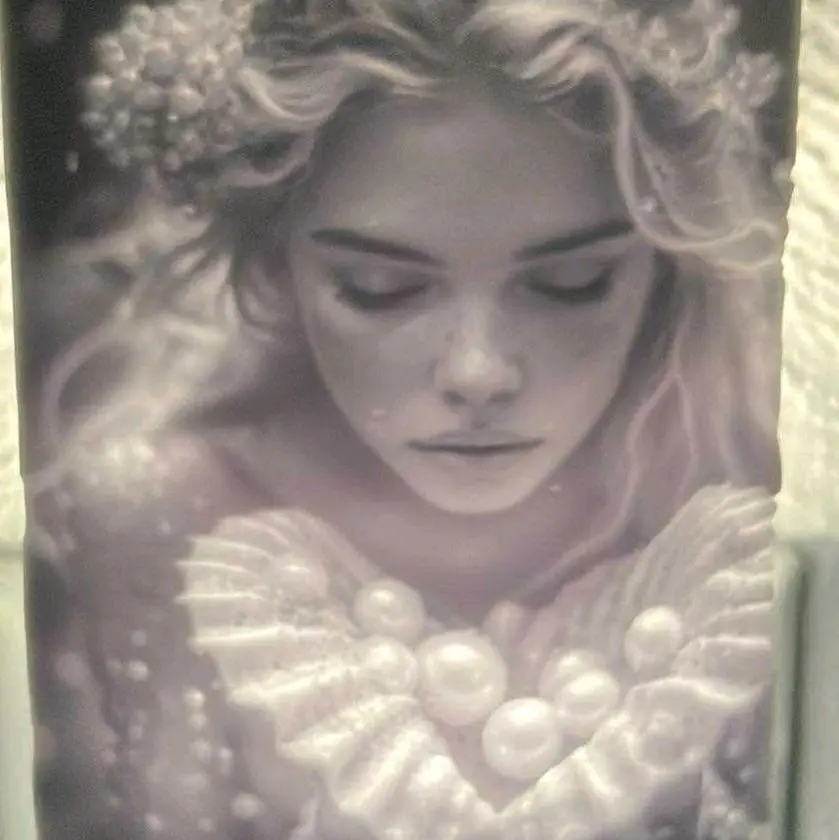 Dreaming Pearl Goddess Night Light