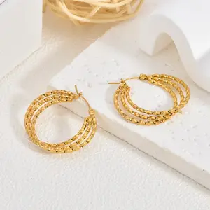 Luxurious high-end gold stainless steel earrings with an exaggerated design, unique and non-fading, stylish and personalized earrings for women, a gift for girlfriend, wife, or mother