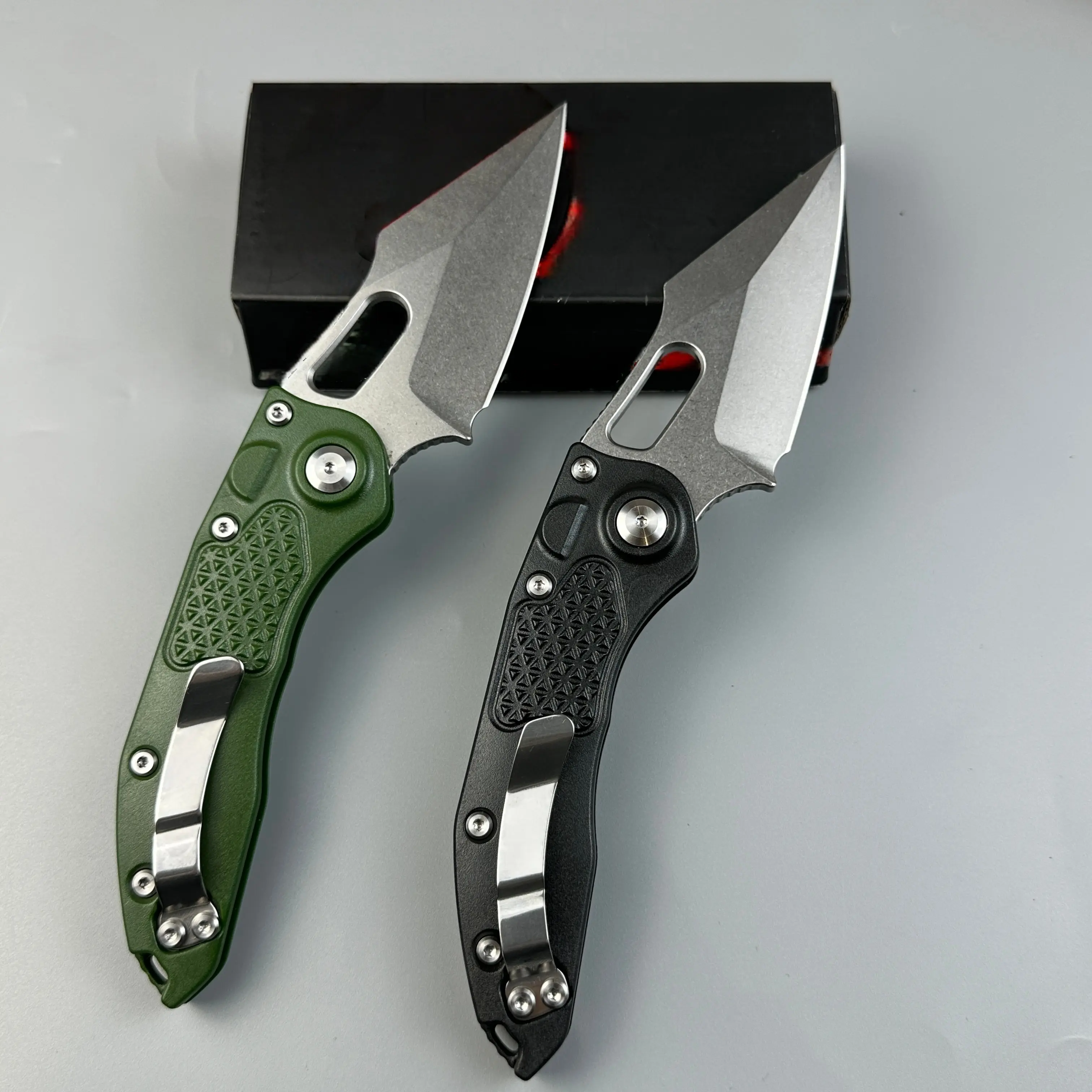 A compact, portable EDC folding knife featuring a skeletonized, non-slip handle and a sturdy blade—an ideal choice for outdoor activities and camping.