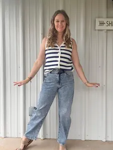 Judy Blue barrel jean