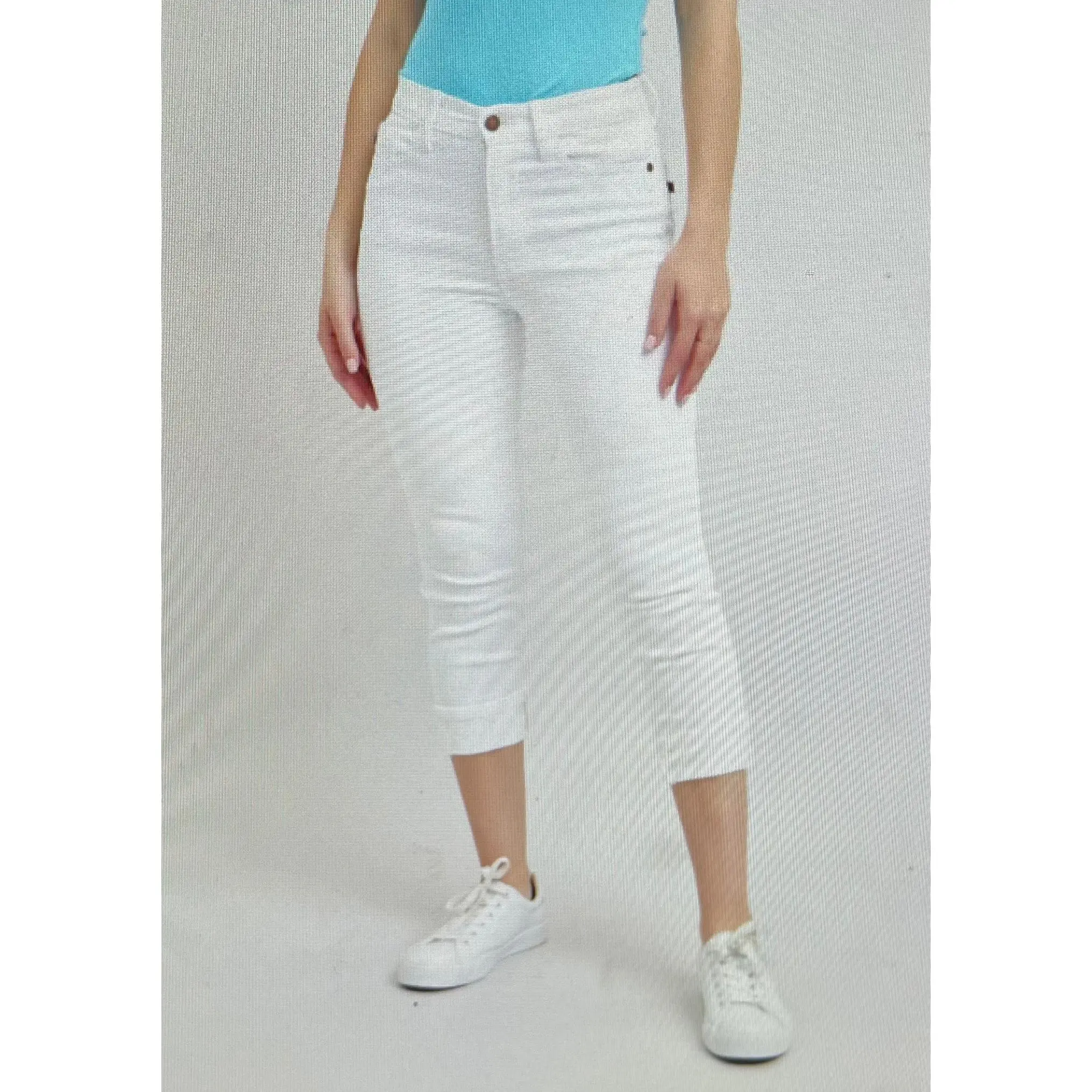 Judy Blue White Cuff Capri