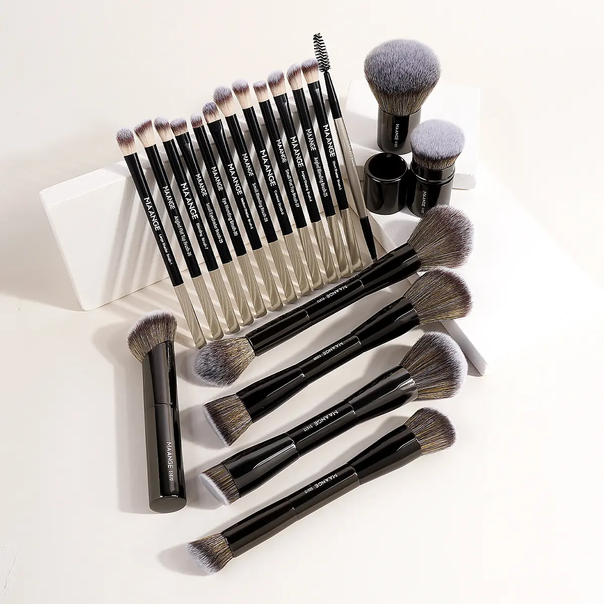 20 Counts Brushes - Black