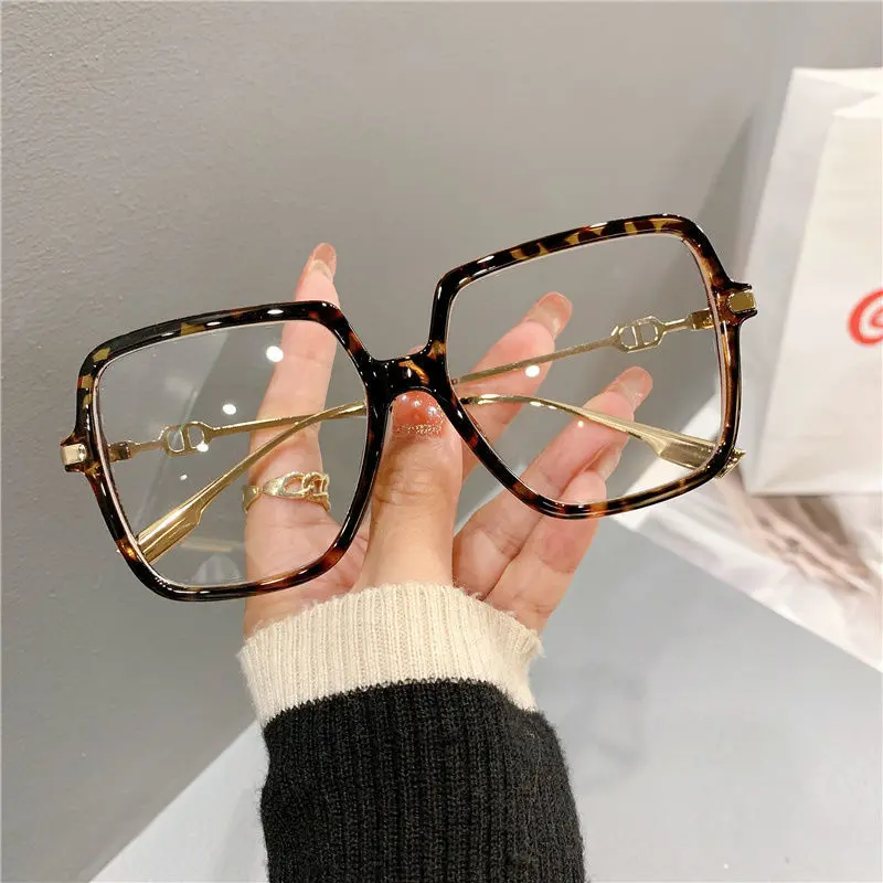 Fashion Oversized Square Eyewear Retro Women display picture 1