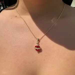 Sacred Heart of Jesus Necklace Gold-Toned Cuban-Style Chain with Adjustable Extension Spiritual Pendant for Women 17.5