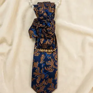 Golden Rose Bling Junk Tie