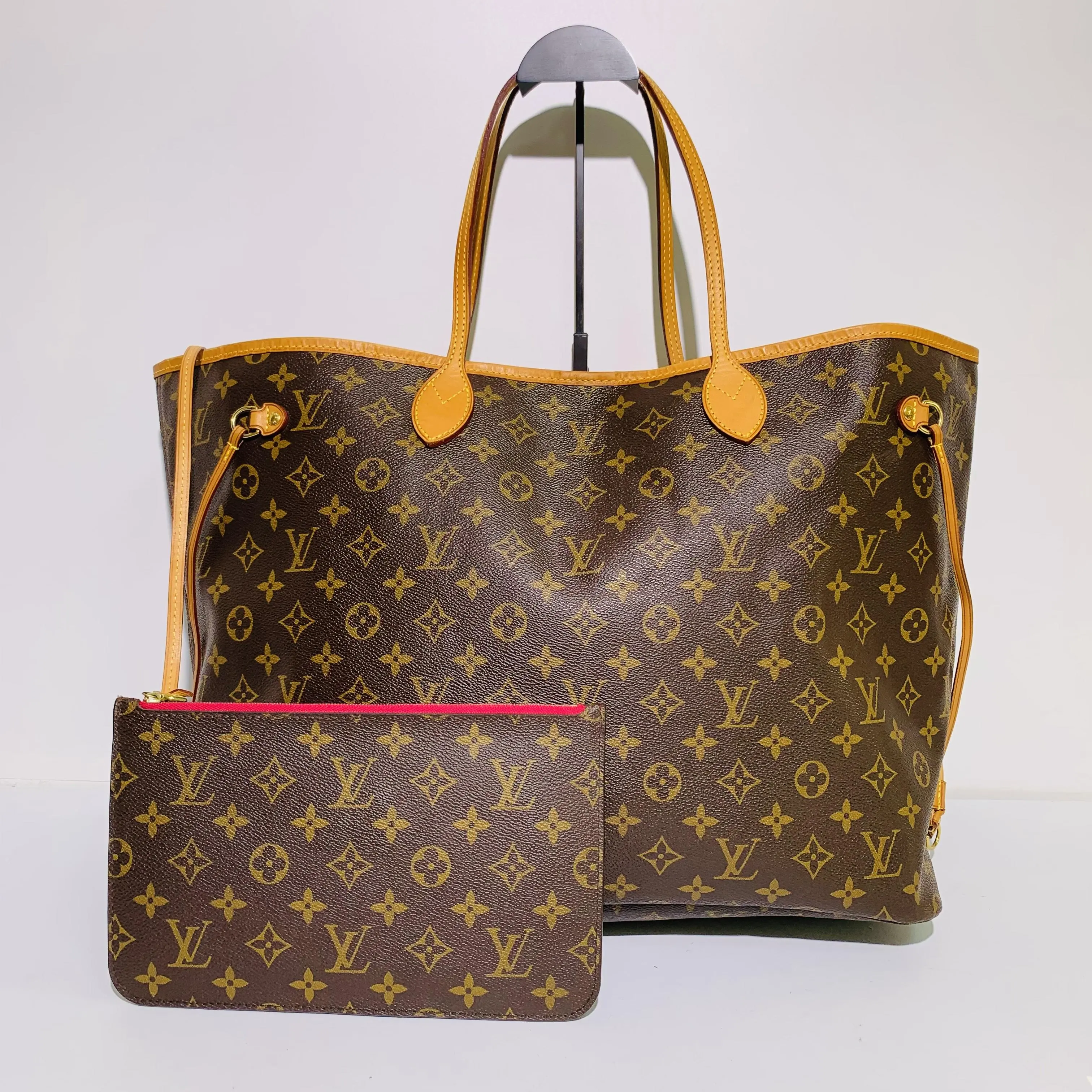 Pre-owned Louis Vuitton Monogram Shoulder Bags Neverfull MM Tote Bag