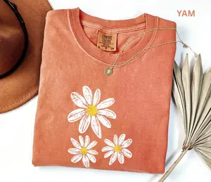 Comfort Colors Daisy Shirt, Boho Floral Graphic Tee, Retro Aesthetic Flower Shirt, Soft Washed Vintage T-Shirt, Spring Shirt for Women