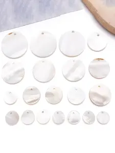 20pcs Flat Round Natural Sea Shell Charms Capiz Shell Discs Charms Natural Mother of Pearl Seashells Charm for Earring Necklace Jewelry Making