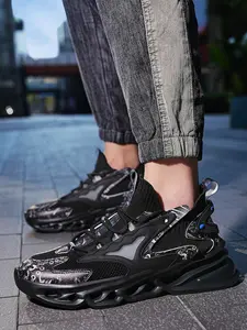 Streetwear Camo Blade Sole Trainers - Men's Breathable Mesh Sneakers with Holographic Accents, Fashionable Running Shoes, Shock-Absorbing Athletic Shoes for Outdoor Running & Daily Casual Wear