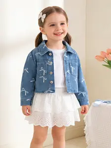 Young Kids (4‑7 Years) Girls Spring‑Autumn Bow‑Print Denim Jacket, Summer Denim Jacket, Short Lapel Soft Denim Top, Sweet Princess‑Style Daily Outfit, Breathable and Skin‑Friendly, Outfit for Indoor Air‑Conditioned Rooms, Weekend Outings